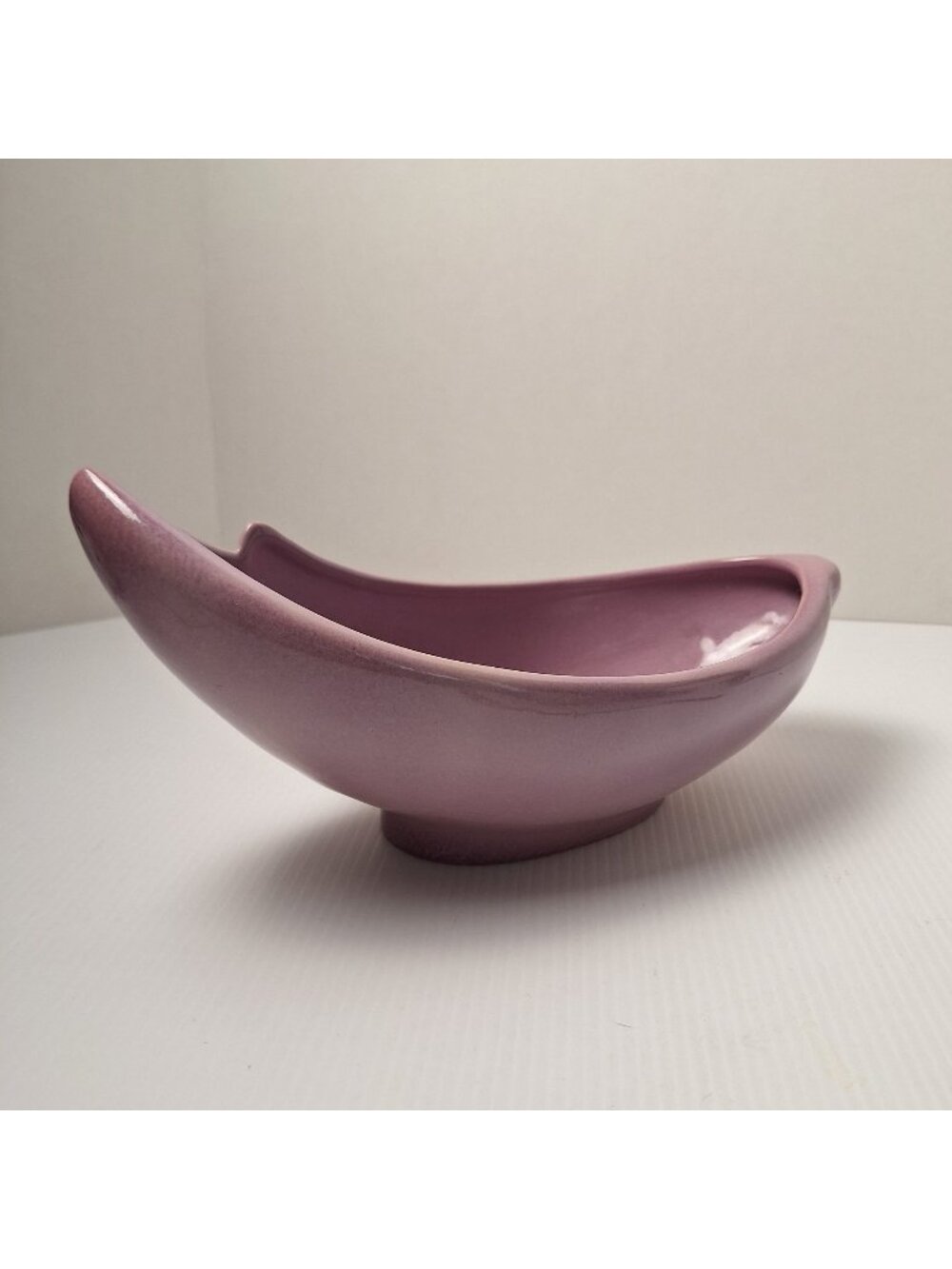 VINTAGE FRANKOMA POTTERY #211 CRESCENT CONSOLE BOWL/PLANTER ORCHID/MAUVE GLAZE
